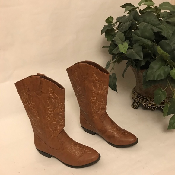 Shoes - Cowboy boots